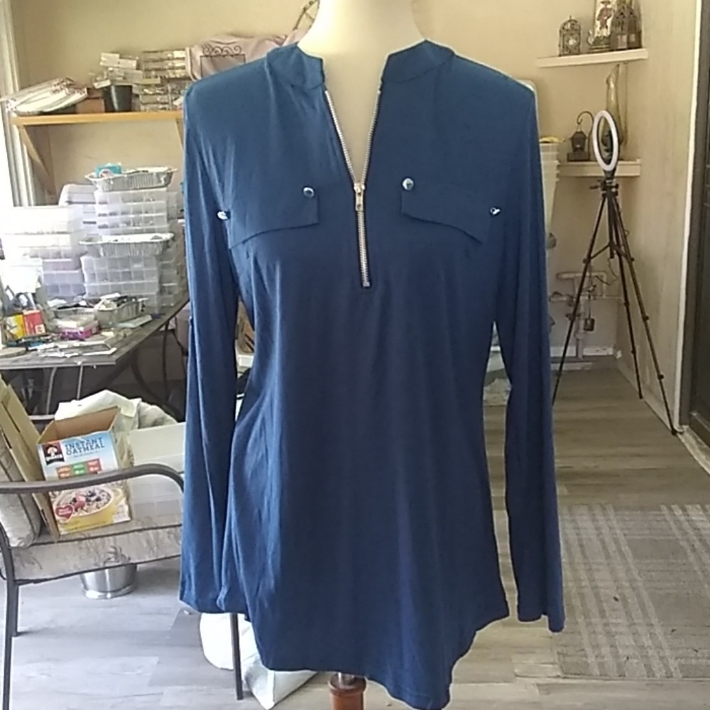 Blue Zipper Top